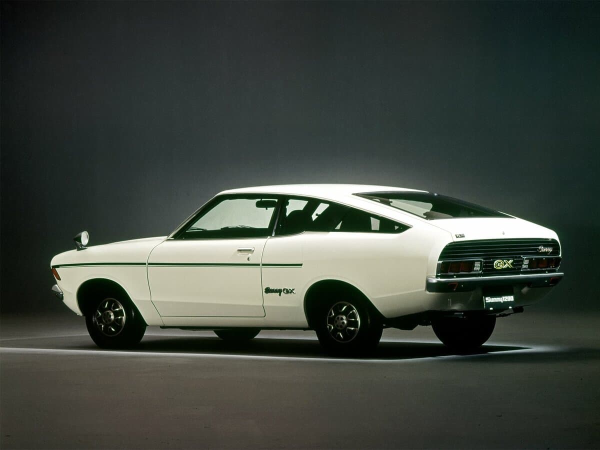 Datsun Sunny B210 — Yandan
