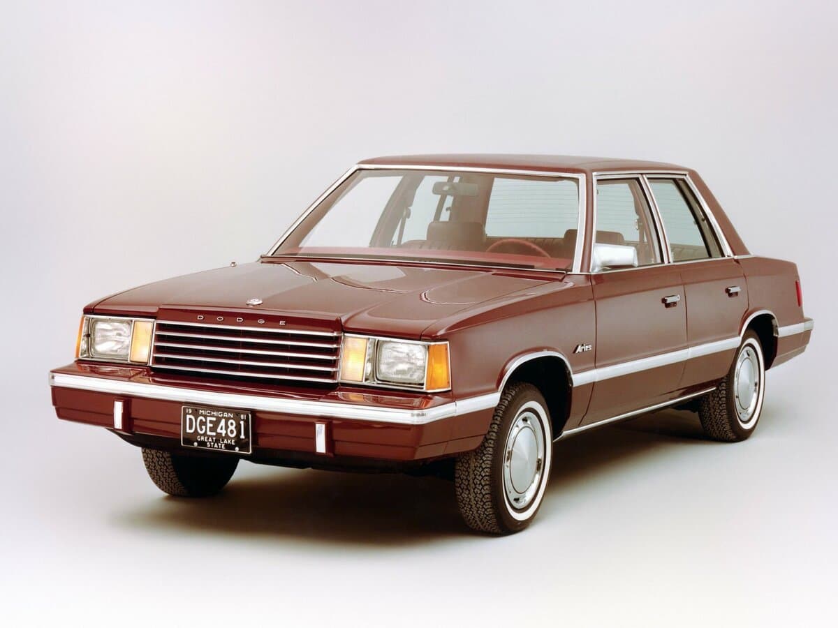 Dodge Aries 1981 – 1989 — Öndən