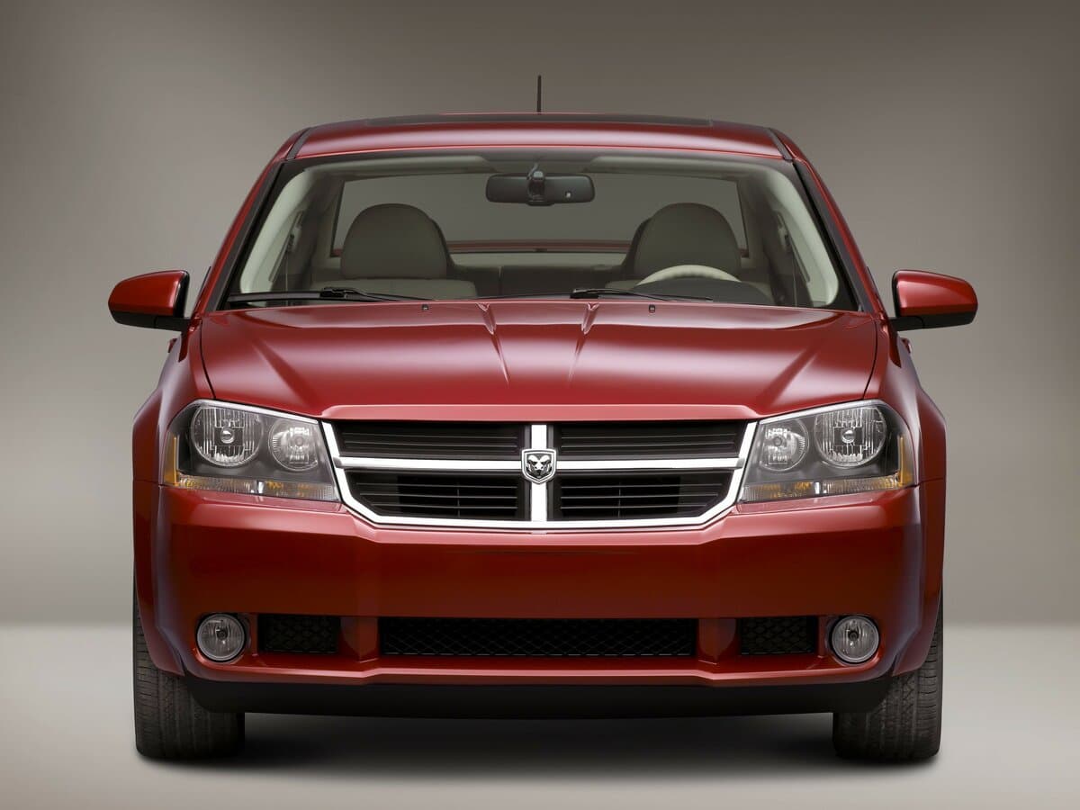 Dodge Avenger II — Öndən
