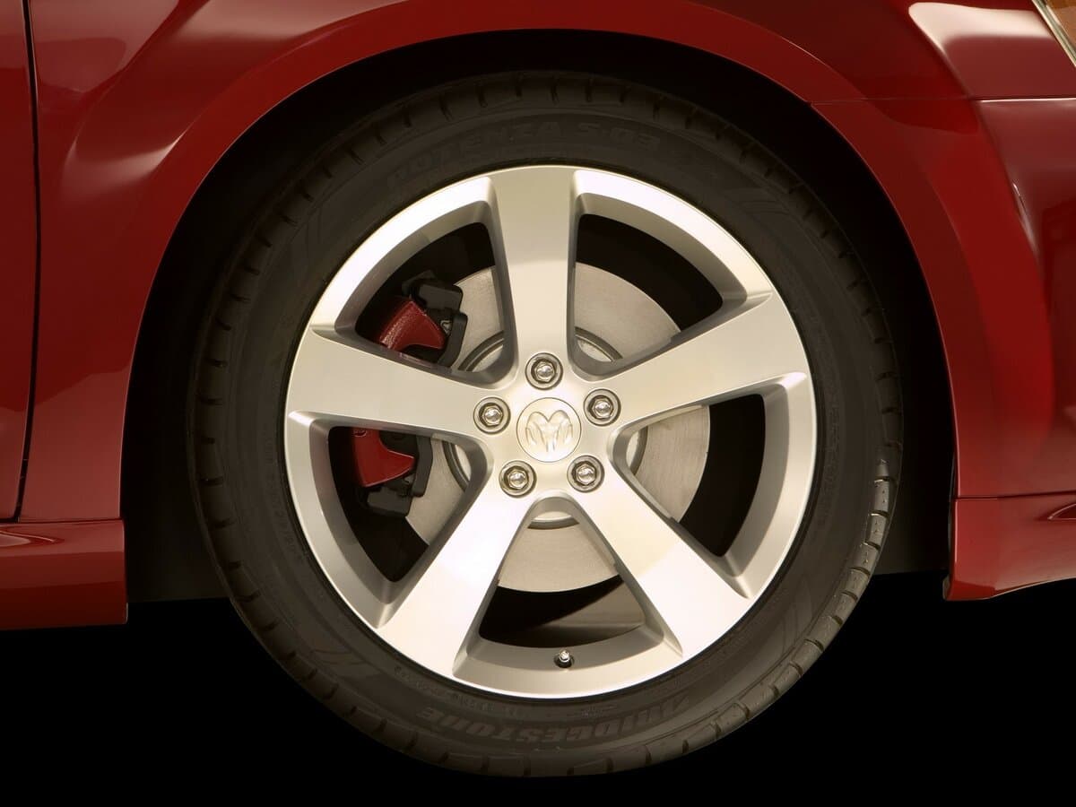 Dodge Avenger II — Təkər