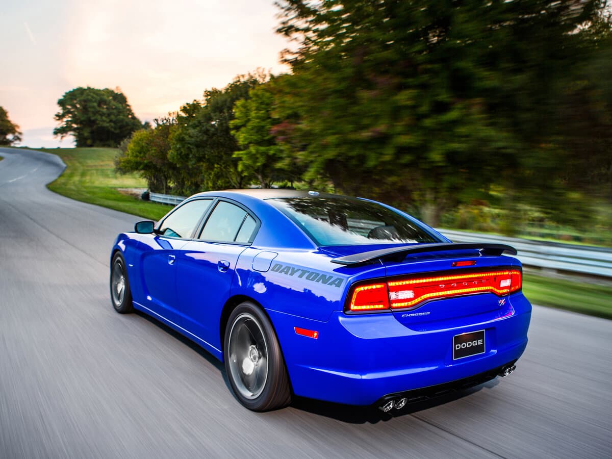 Dodge Charger VII (LD) — 3/4 arxadan