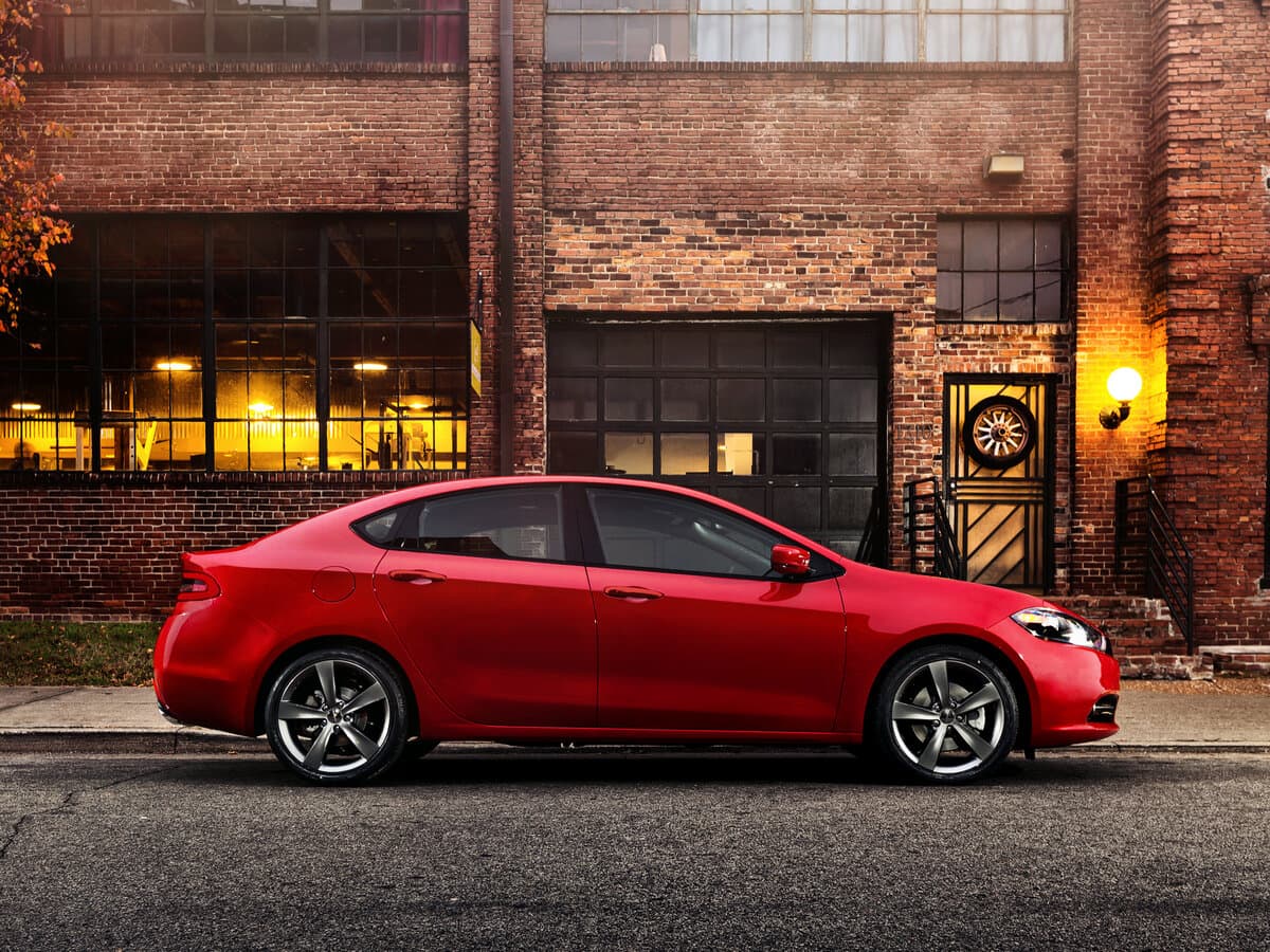 Dodge Dart PF — Yandan