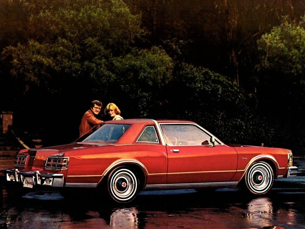Dodge Diplomat I — Yandan