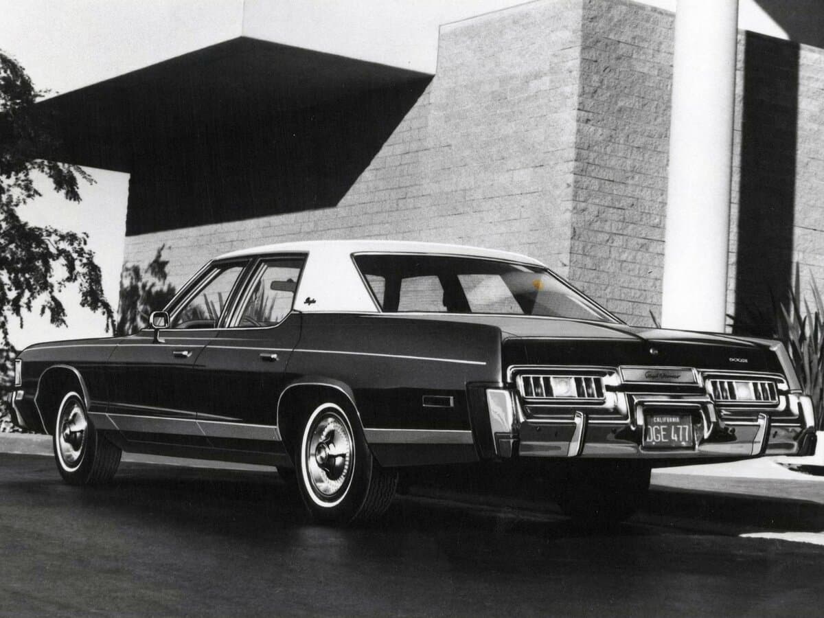 Dodge Monaco IV — 3/4 arxadan