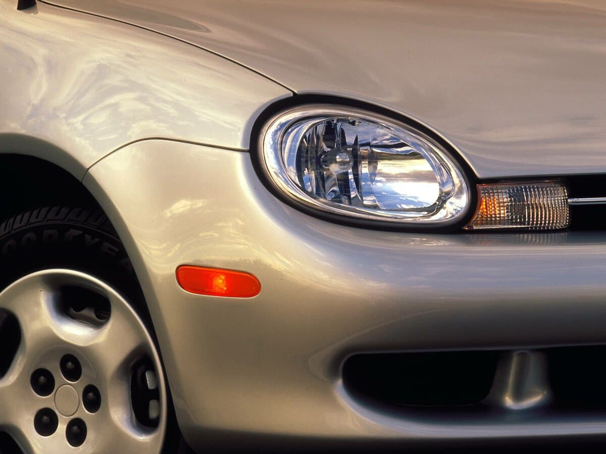 Dodge Neon II — Fara