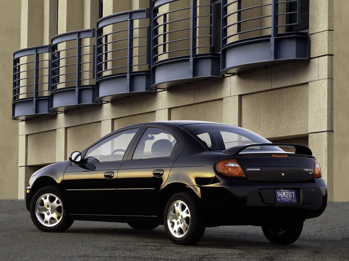 Dodge Neon II — 3/4 arxadan