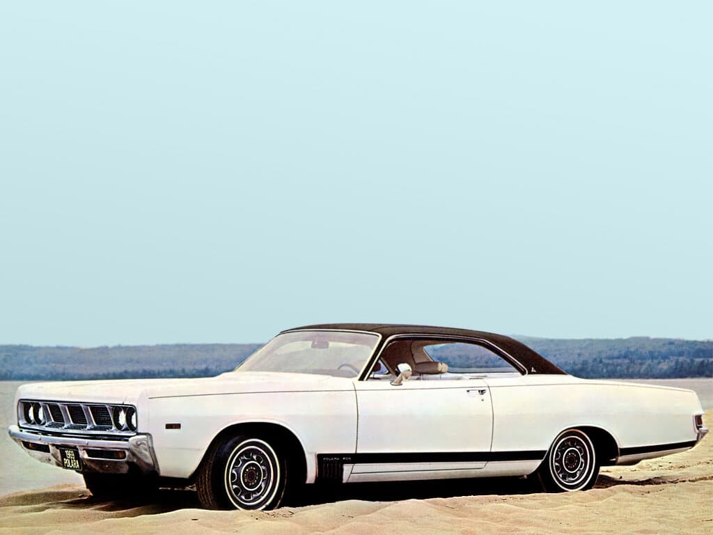 Dodge Polara IV — Yandan