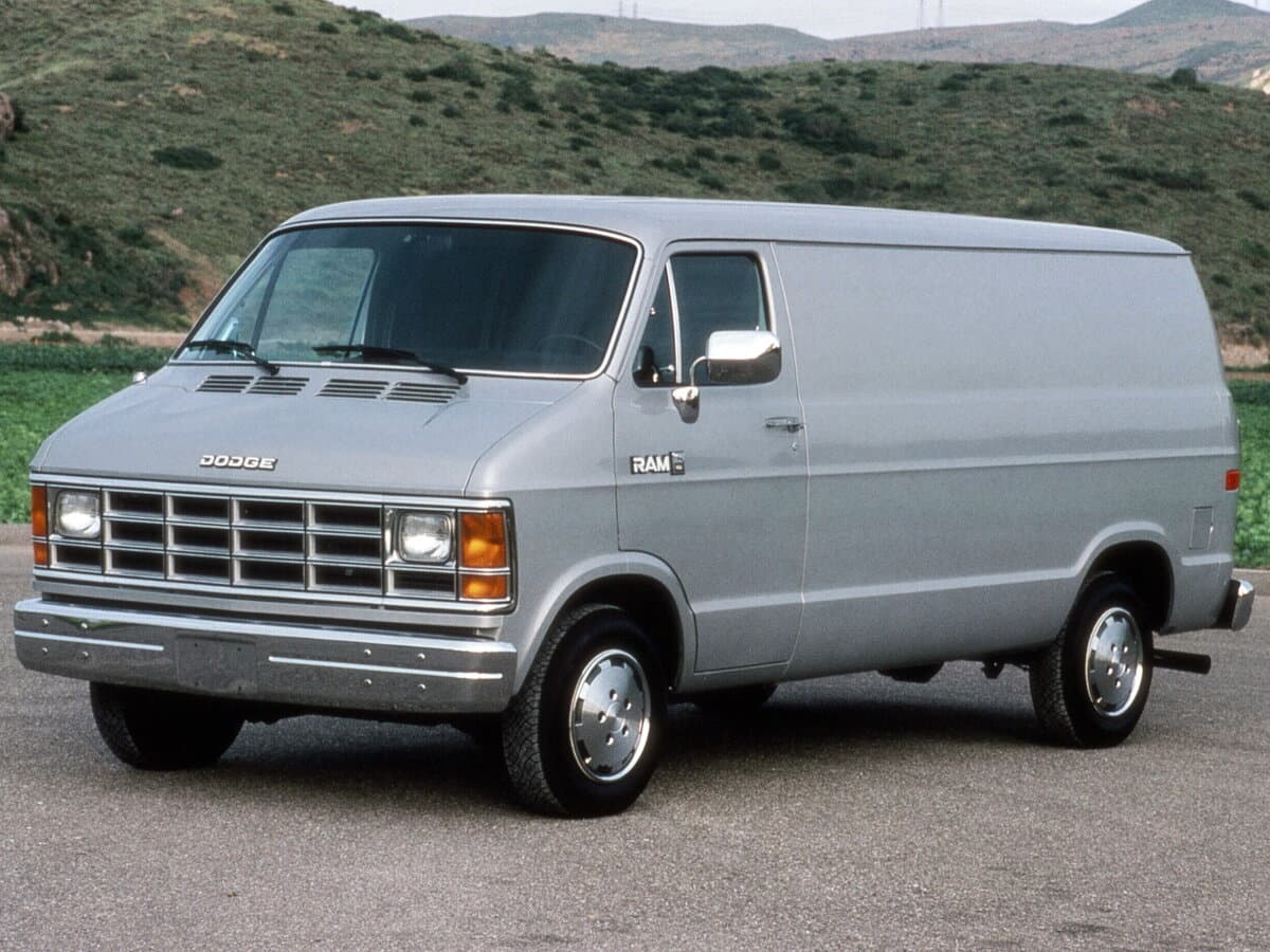 Dodge RAM Van II — Əsas şəkil