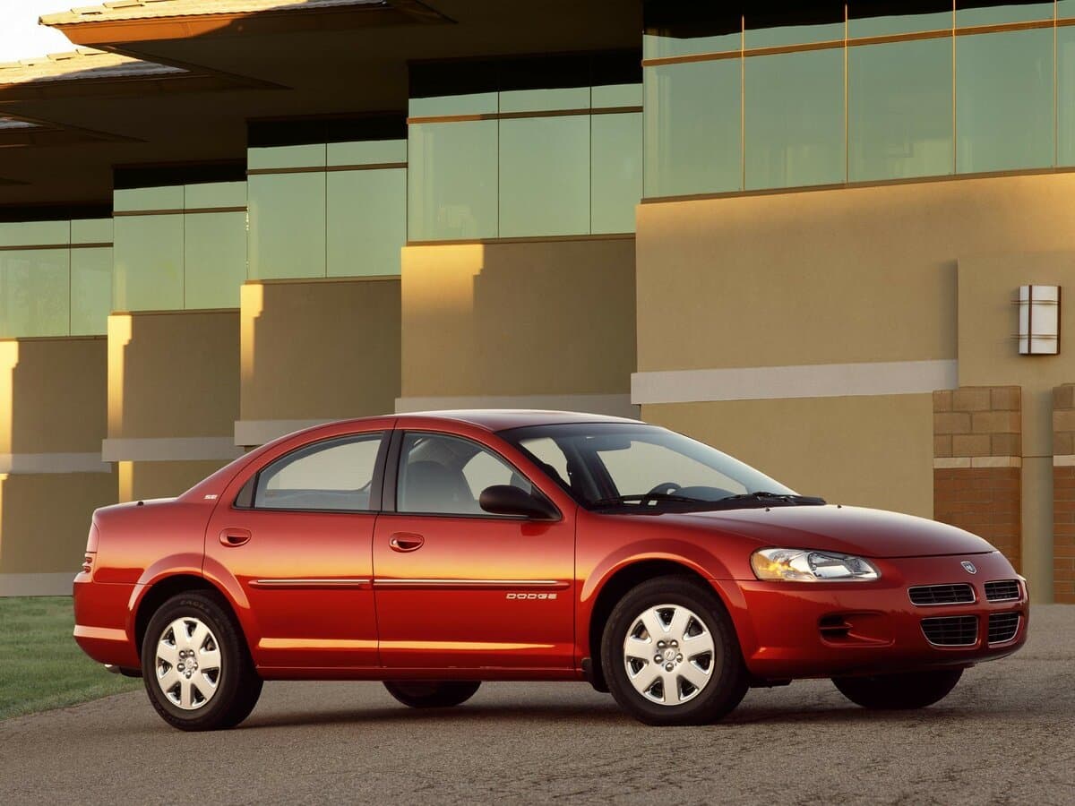 Dodge Stratus II — Yandan