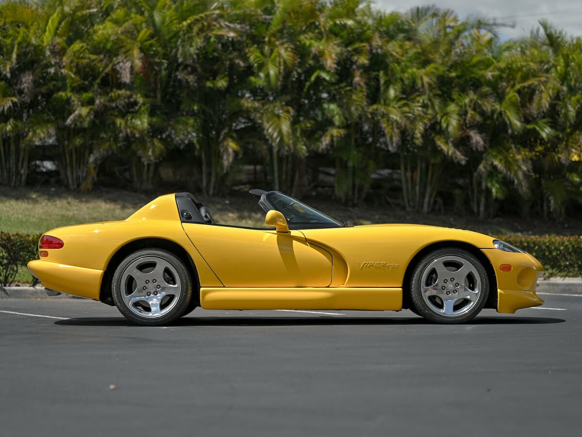 Dodge Viper II — Yandan