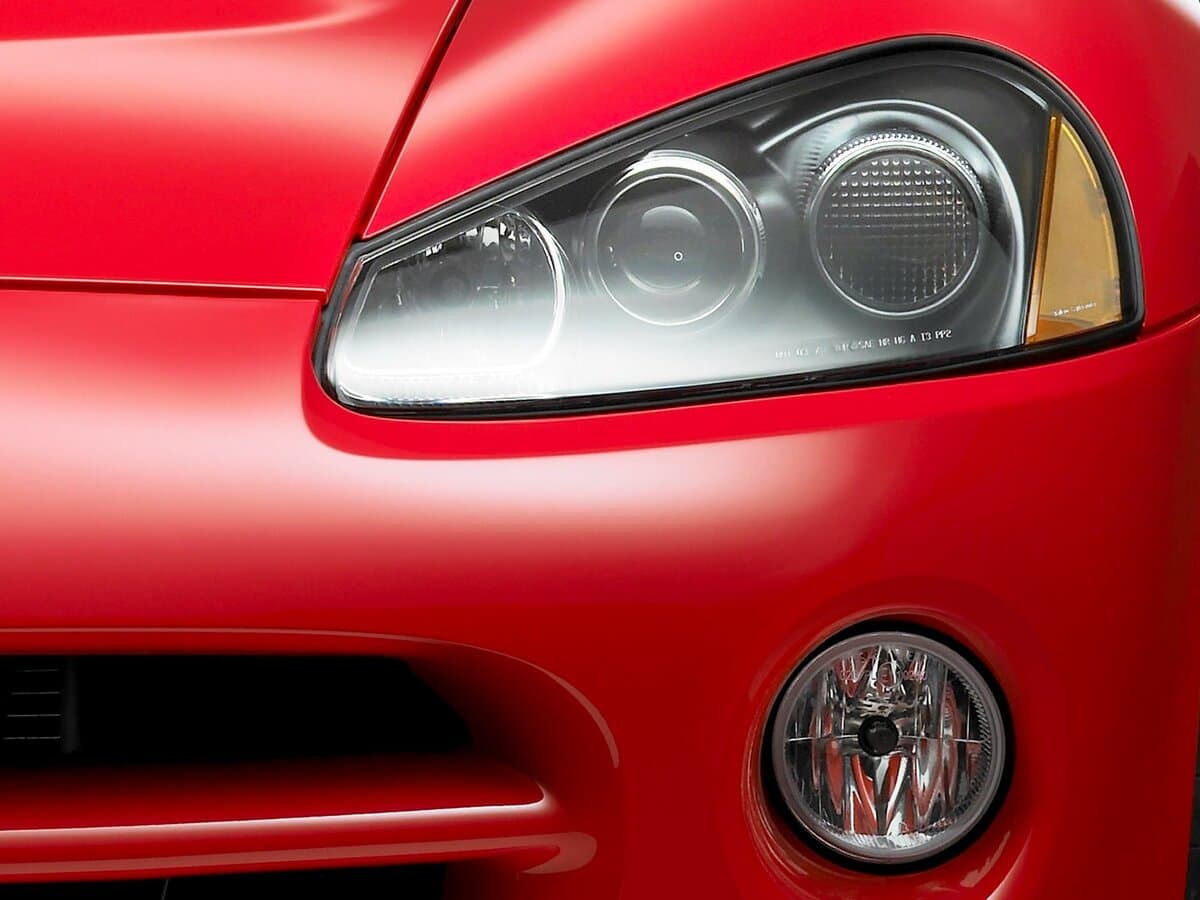 Dodge Viper IV — Fara