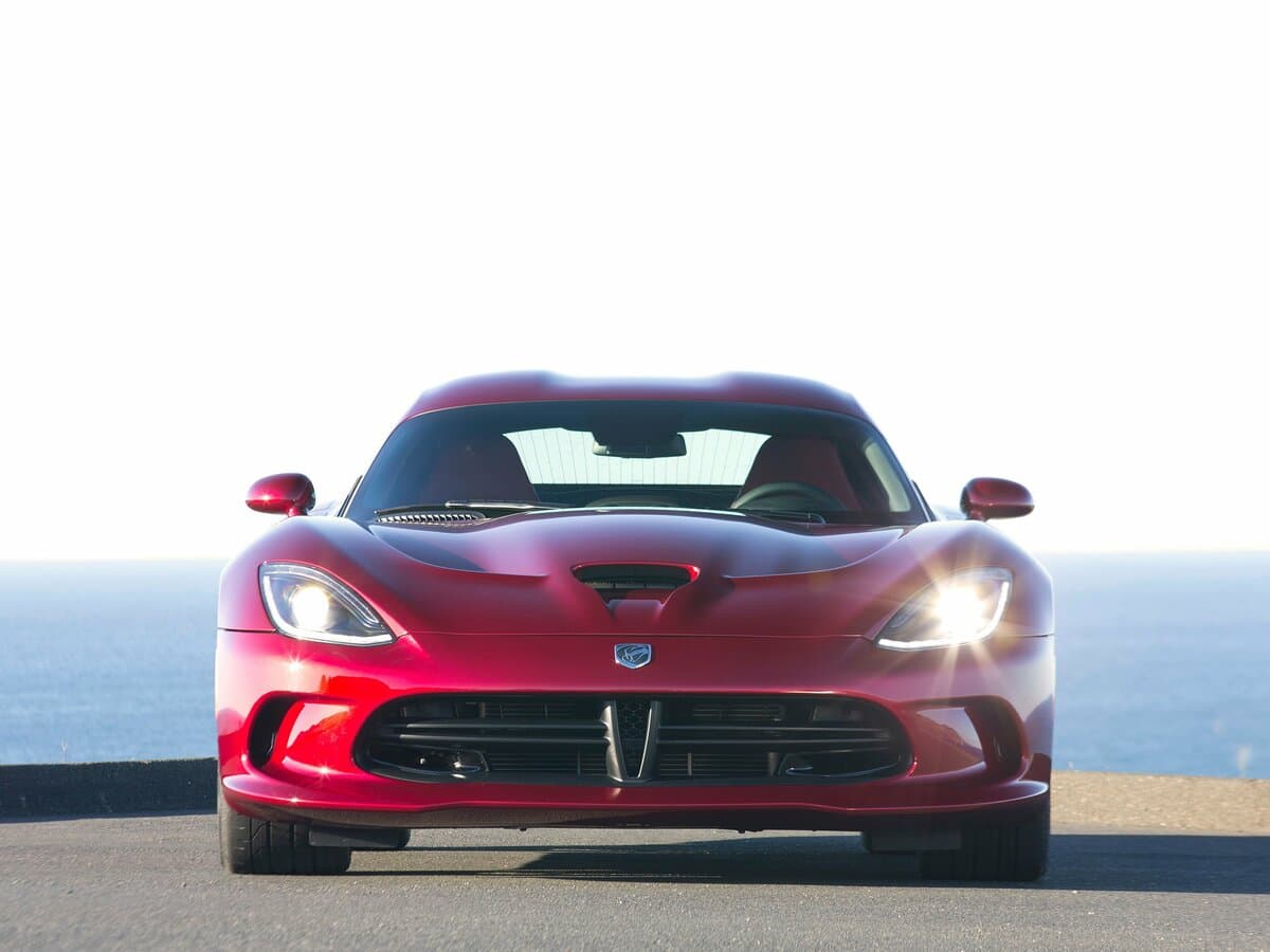 Dodge Viper V — Öndən