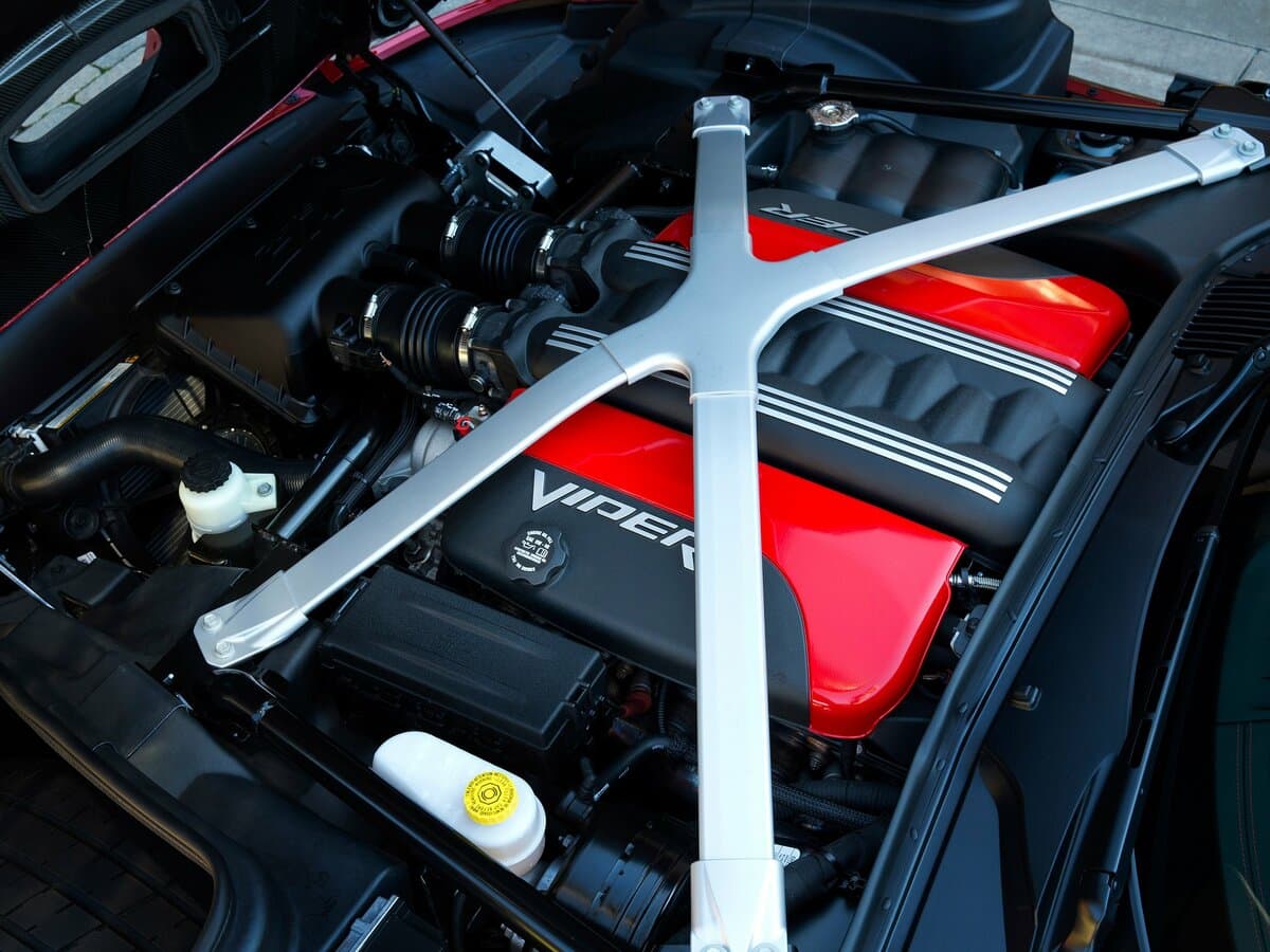 Dodge Viper V — Salon, öndən