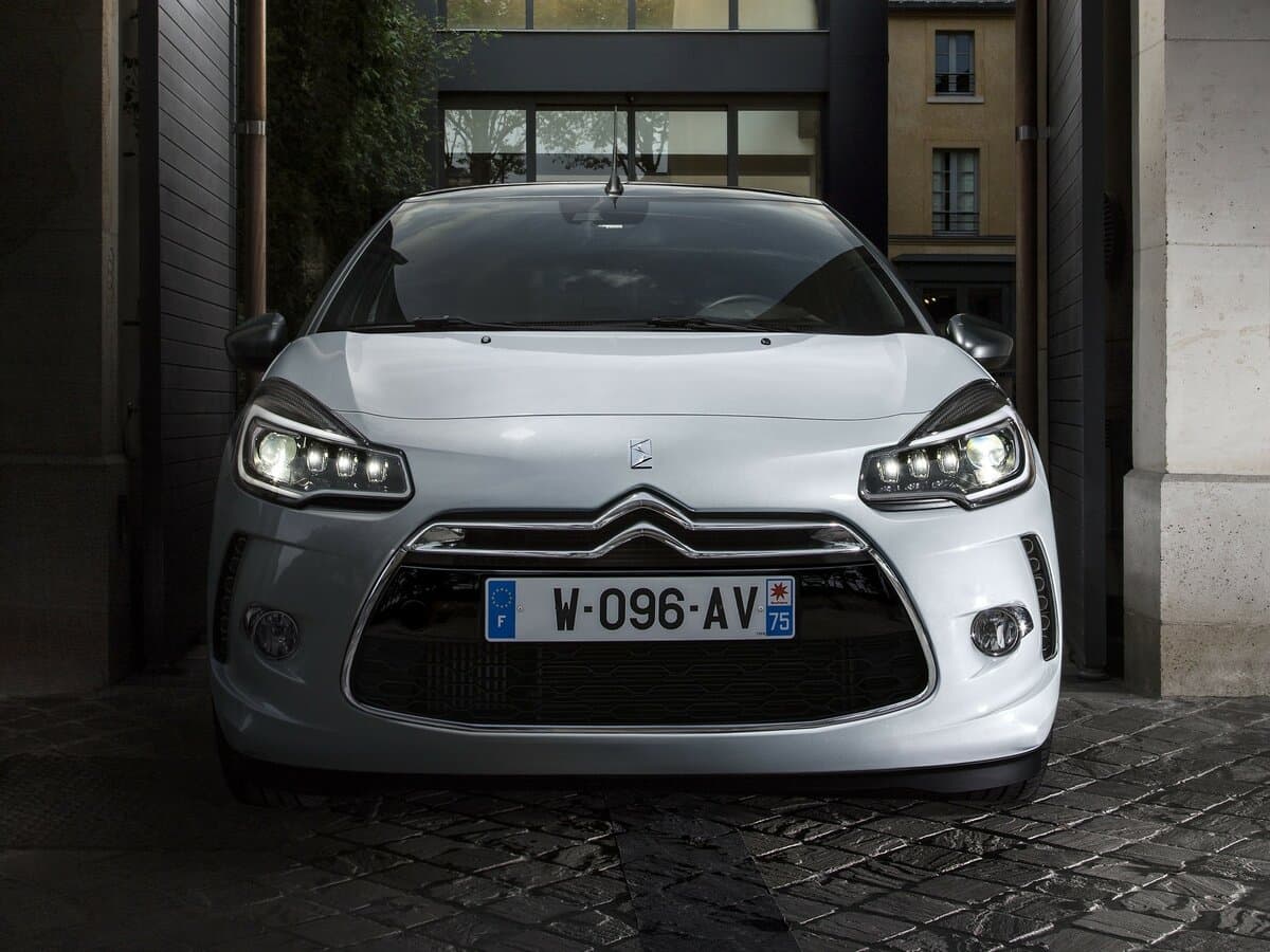 DS 3 I — Öndən