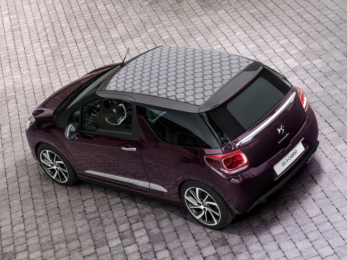 DS 3 I — Salon, öndən