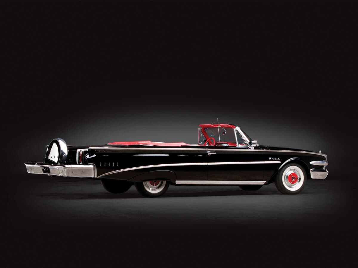 Edsel Ranger II — 3/4 arxadan