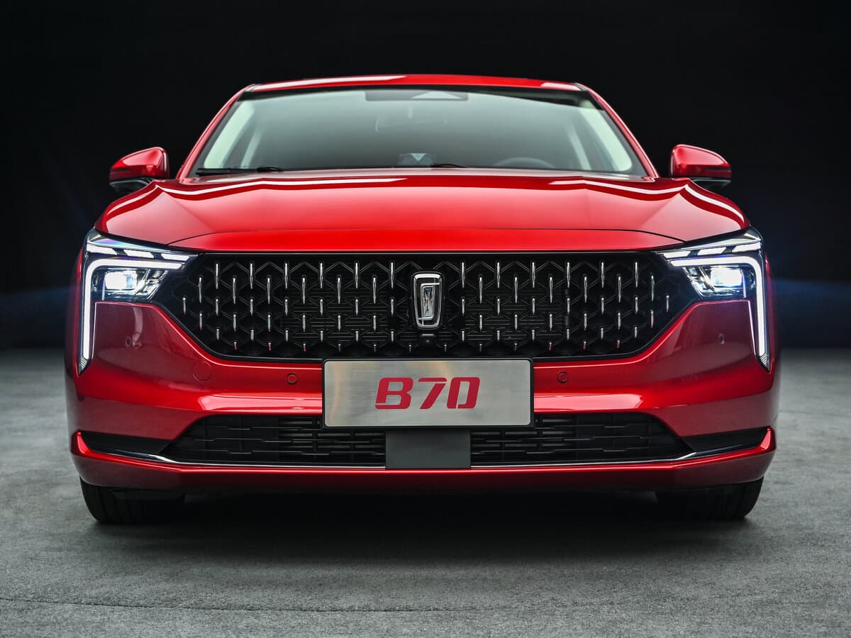 FAW Bestune B70 I — Öndən
