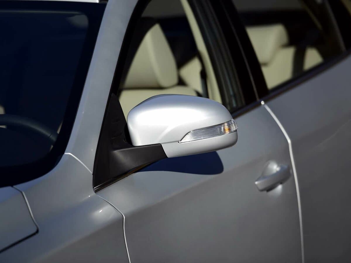 FAW Besturn B30 I — Yan güzgü