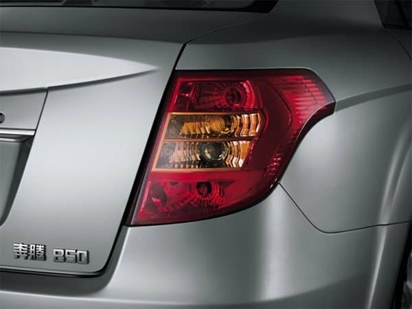 FAW Besturn B50 I — Detal