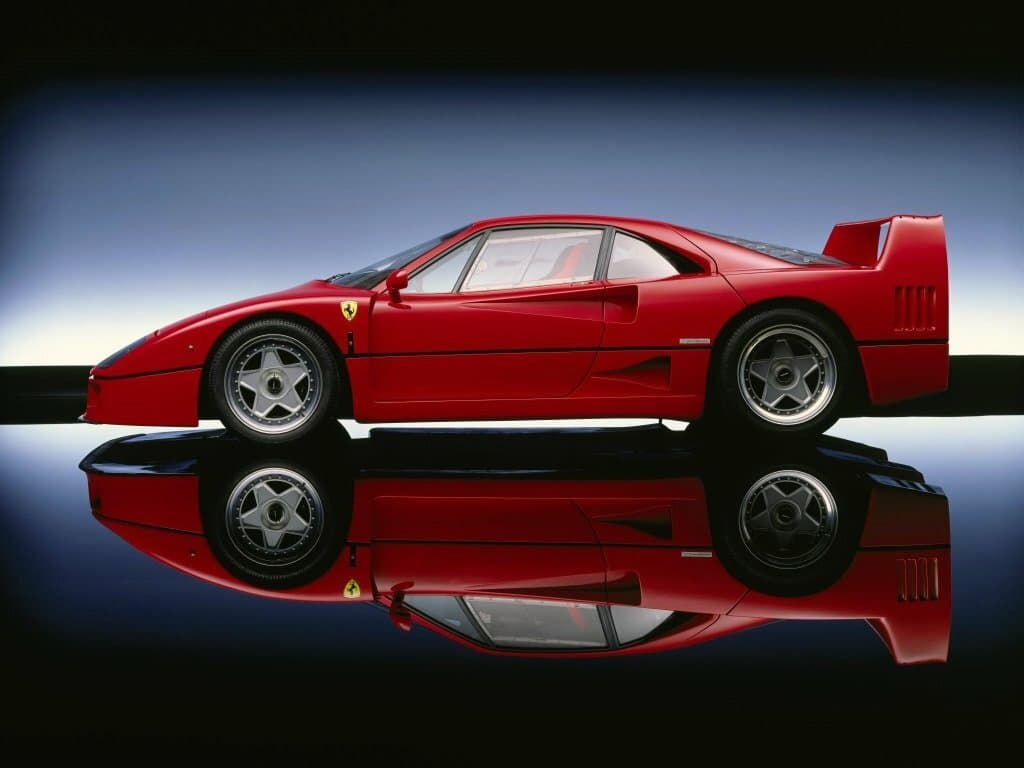 Ferrari F40 1987 – 1992 — Yandan