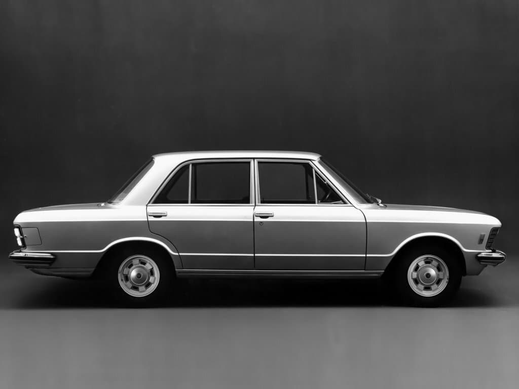 Fiat 130 1969 – 1978 — Yandan