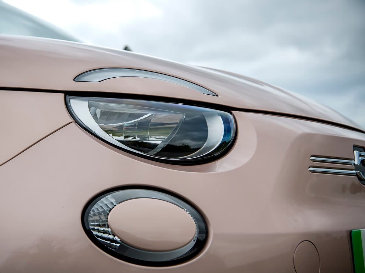 Fiat 500 III — Fara