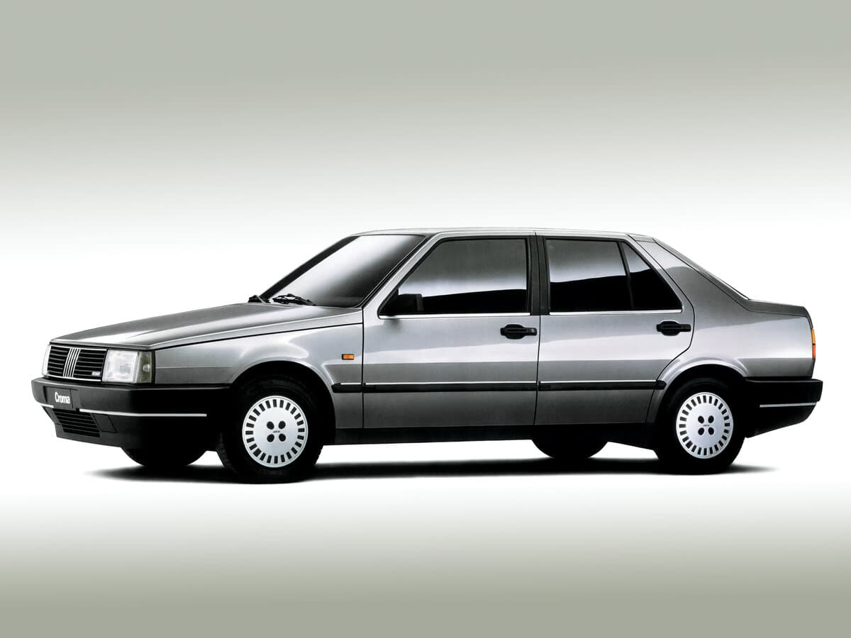 Fiat Croma I — Yandan