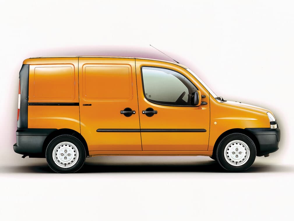 Fiat Doblo I — Yandan