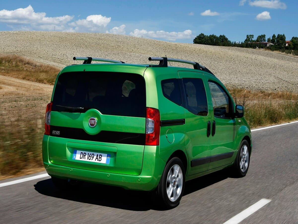 Fiat Qubo I — 3/4 arxadan