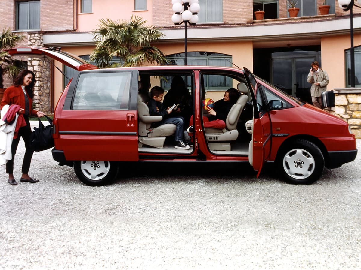 Fiat Ulysse I — Yandan