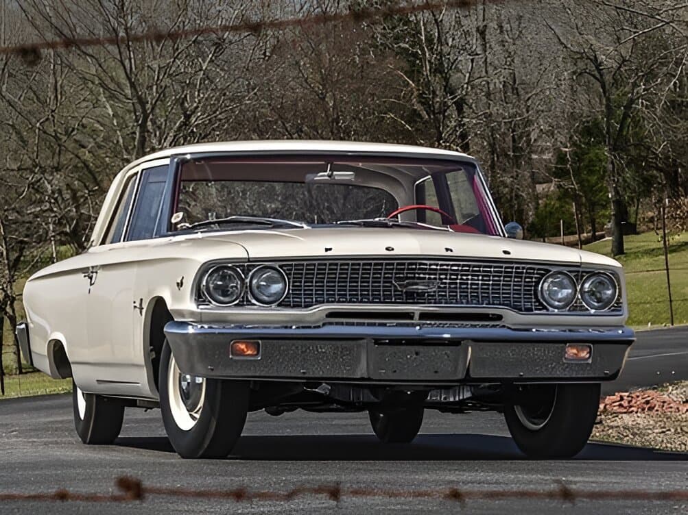 Ford 300 1963 – 1963 — Əsas şəkil