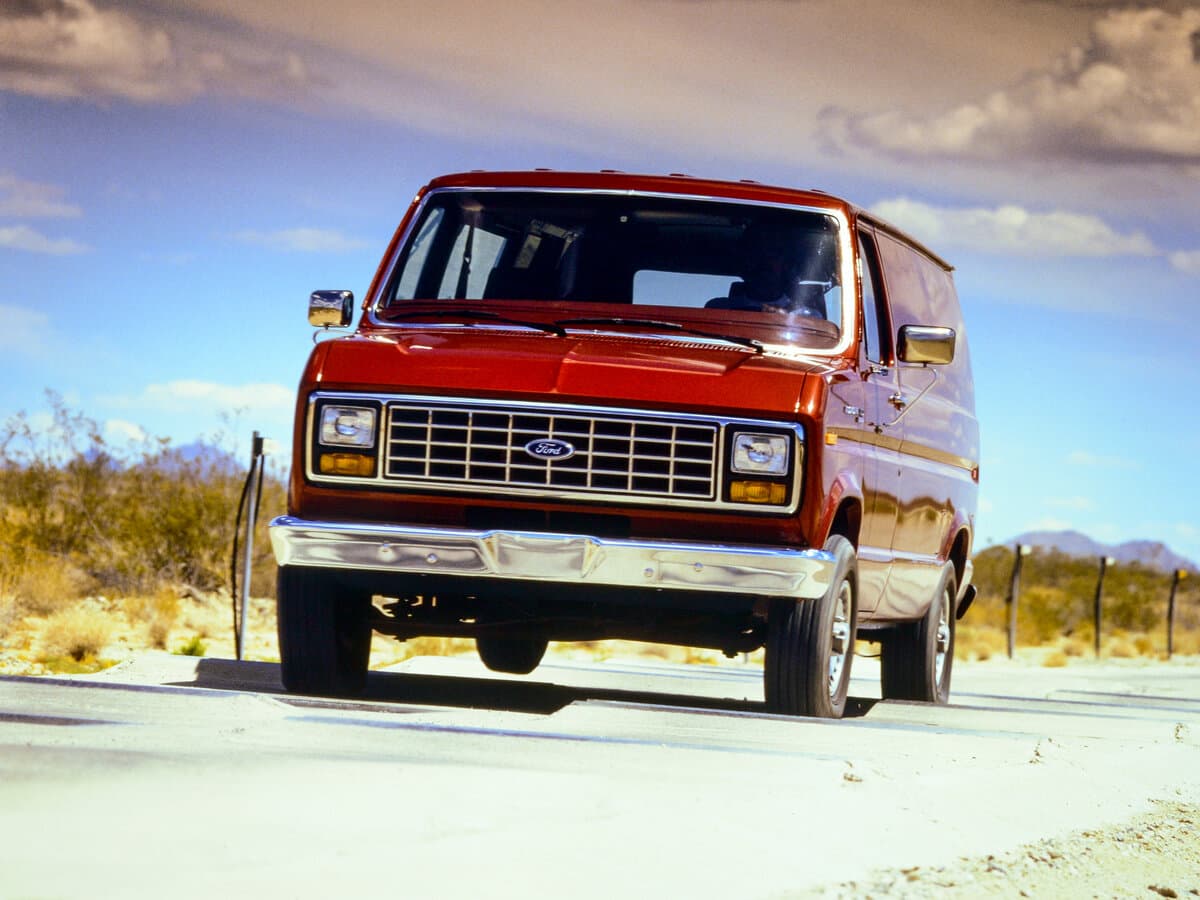 Ford Econoline III — Öndən