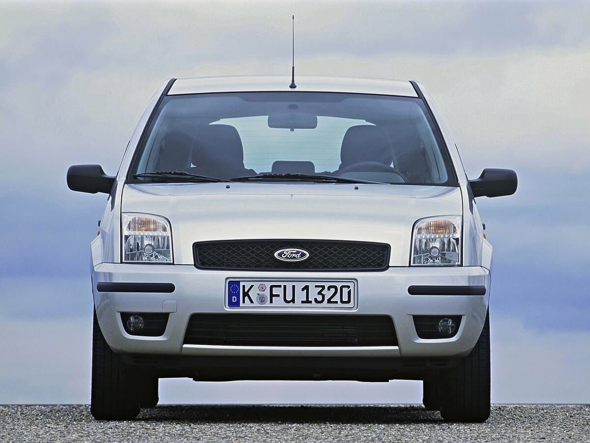 Ford Fusion I — Öndən