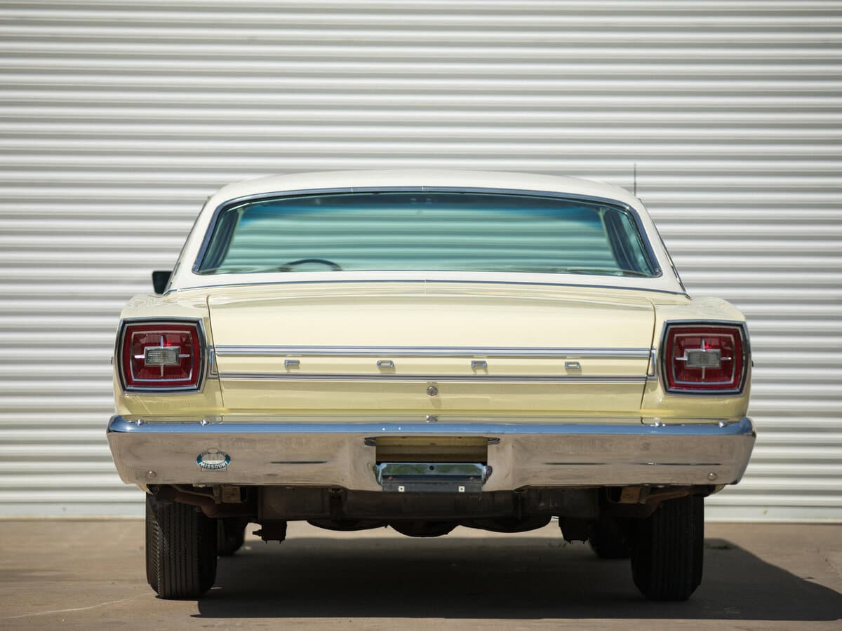 Ford Galaxie III — Arxadan