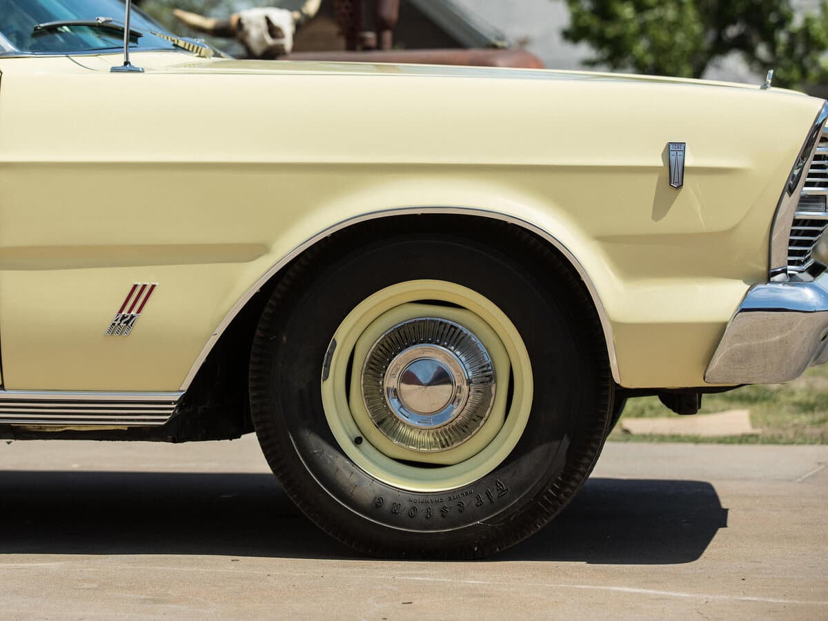 Ford Galaxie III — Təkər