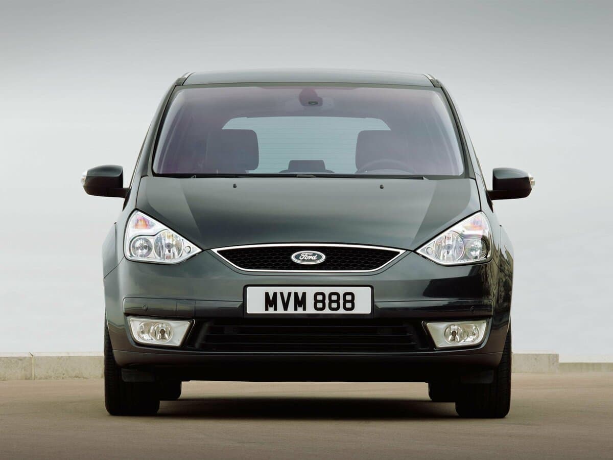 Ford Galaxy II — Öndən