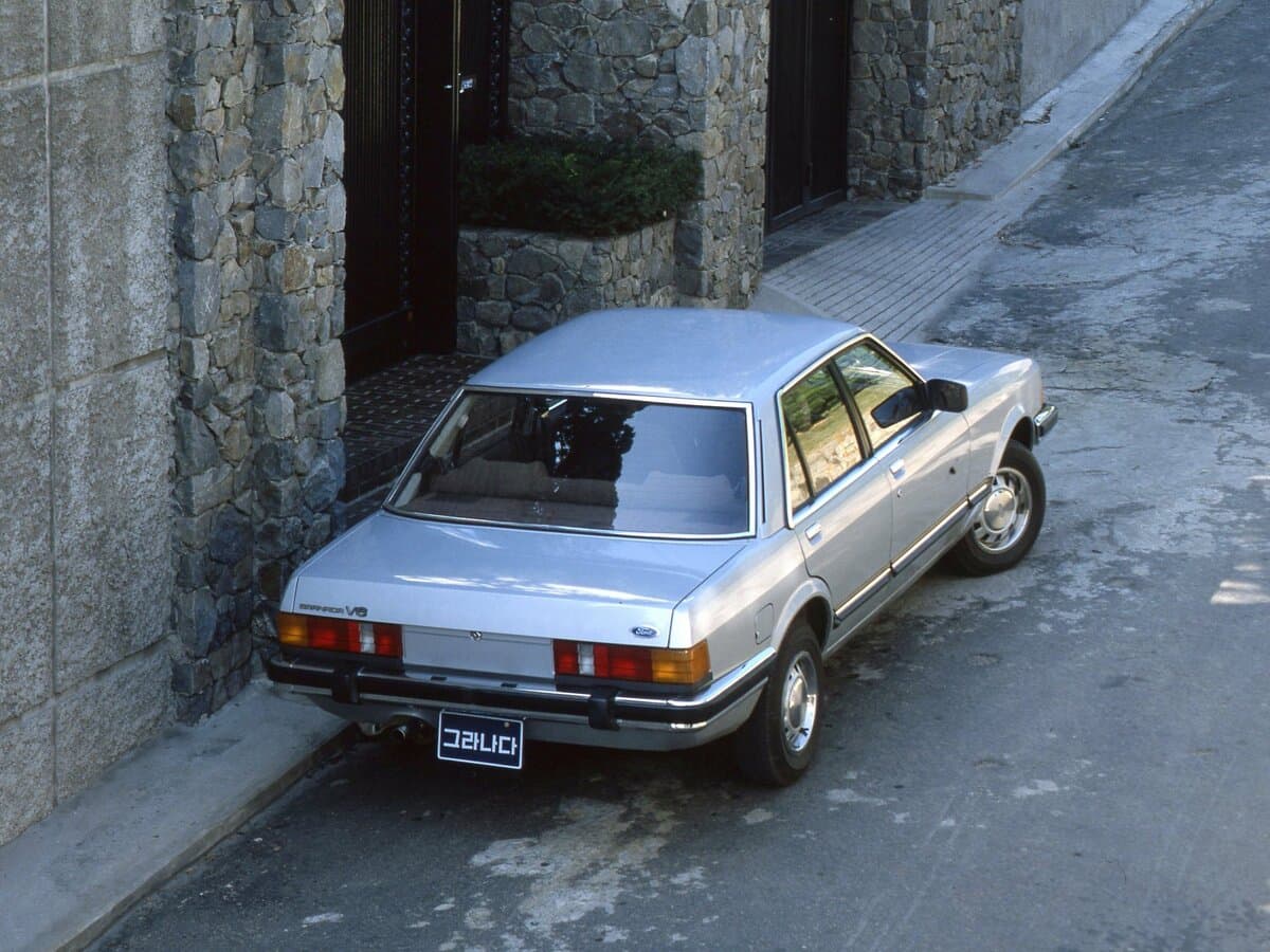 Ford Granada II — 3/4 arxadan