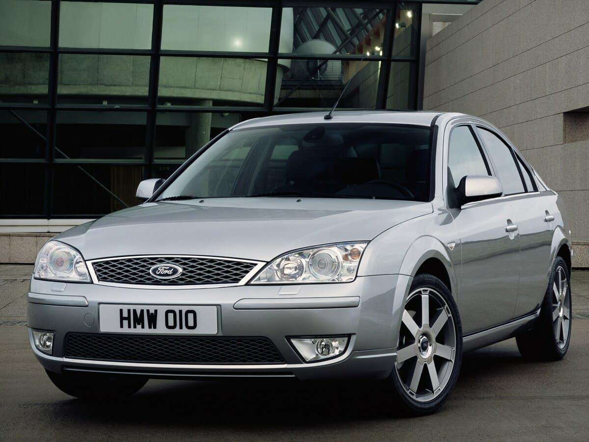 Ford Mondeo III — Öndən