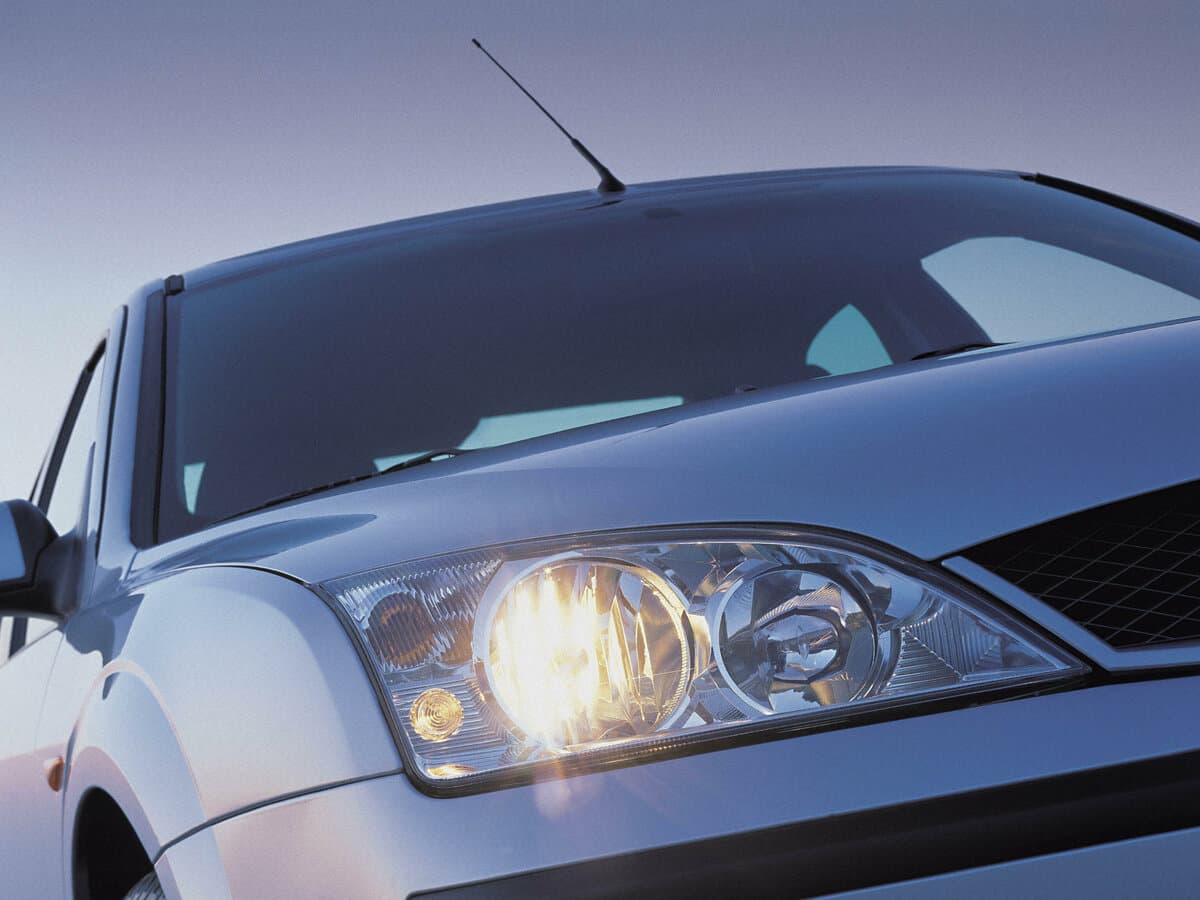 Ford Mondeo III — Fara