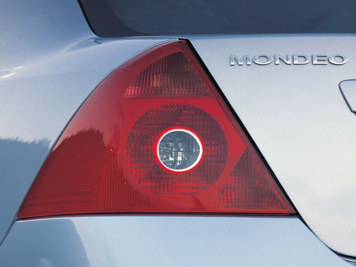 Ford Mondeo III — Detal