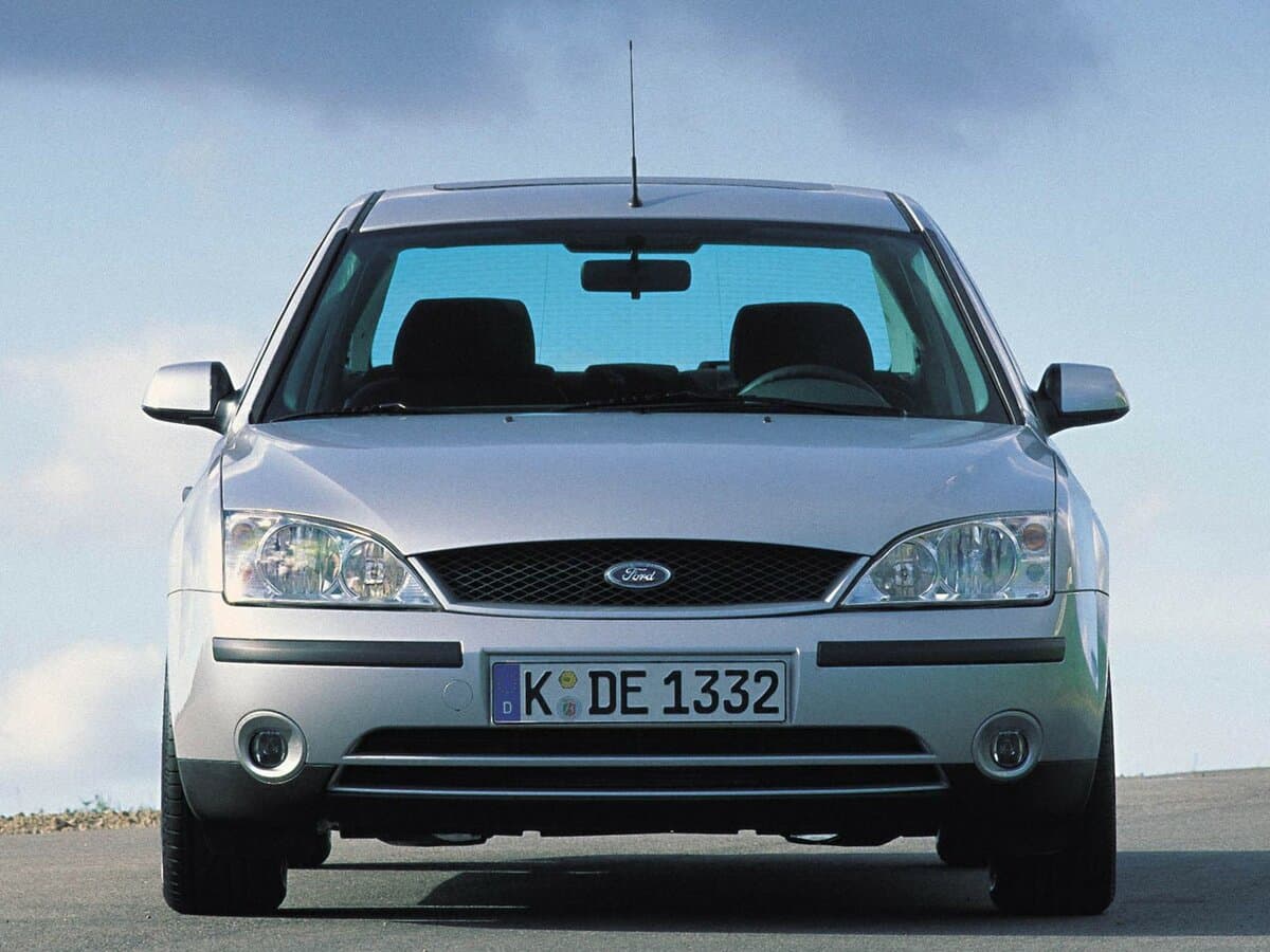 Ford Mondeo III — Öndən