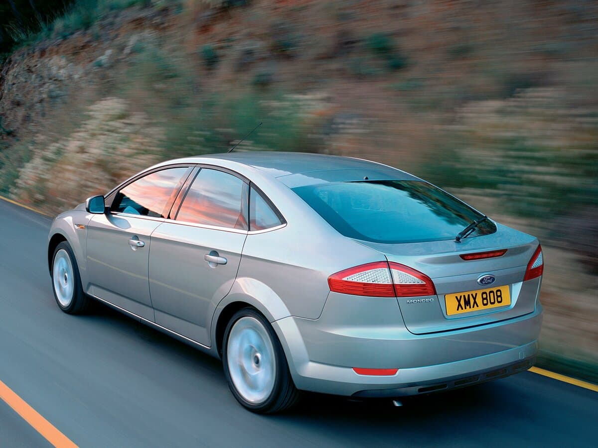 Ford Mondeo IV — 3/4 arxadan