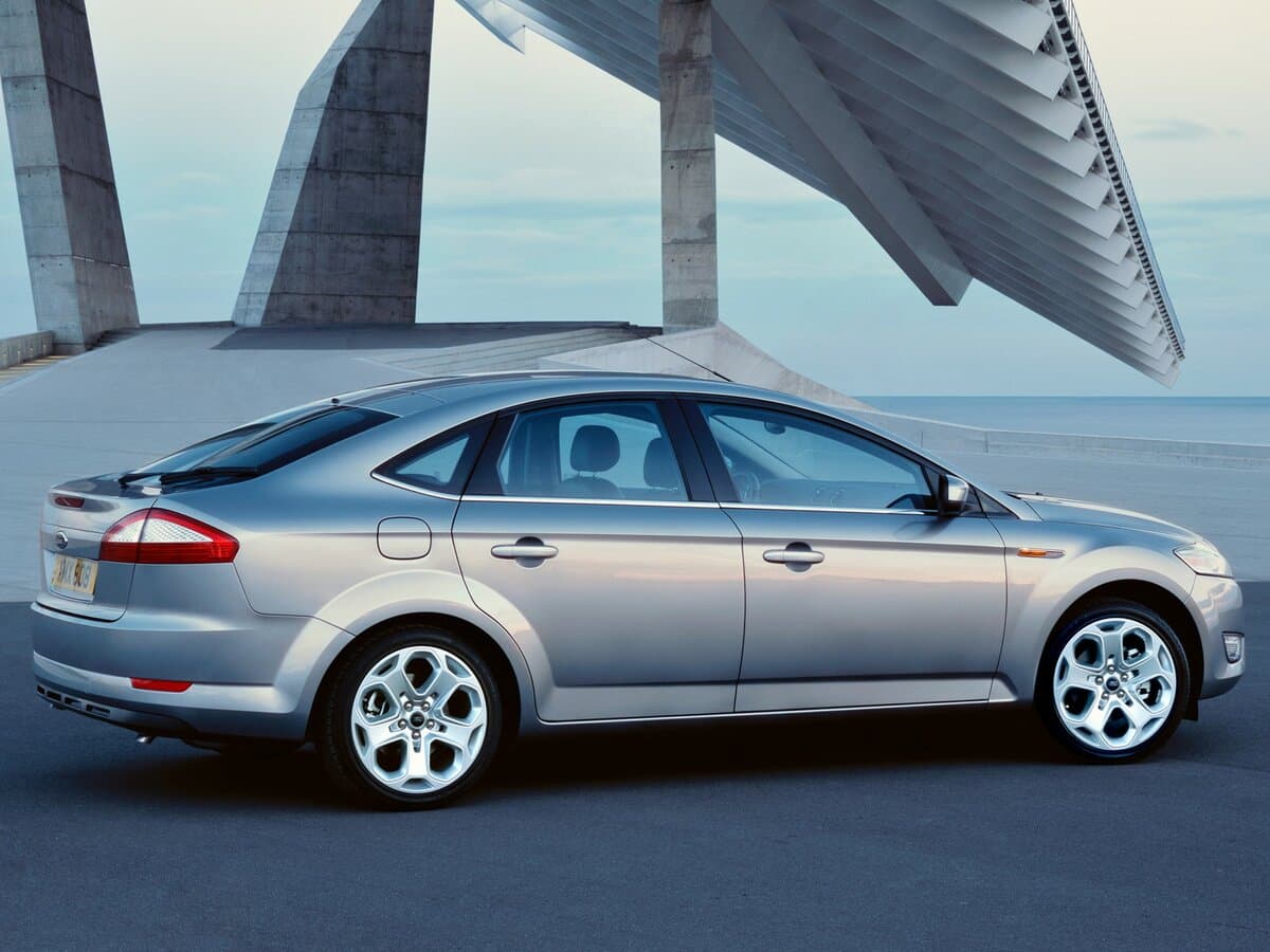 Ford Mondeo IV — Yandan