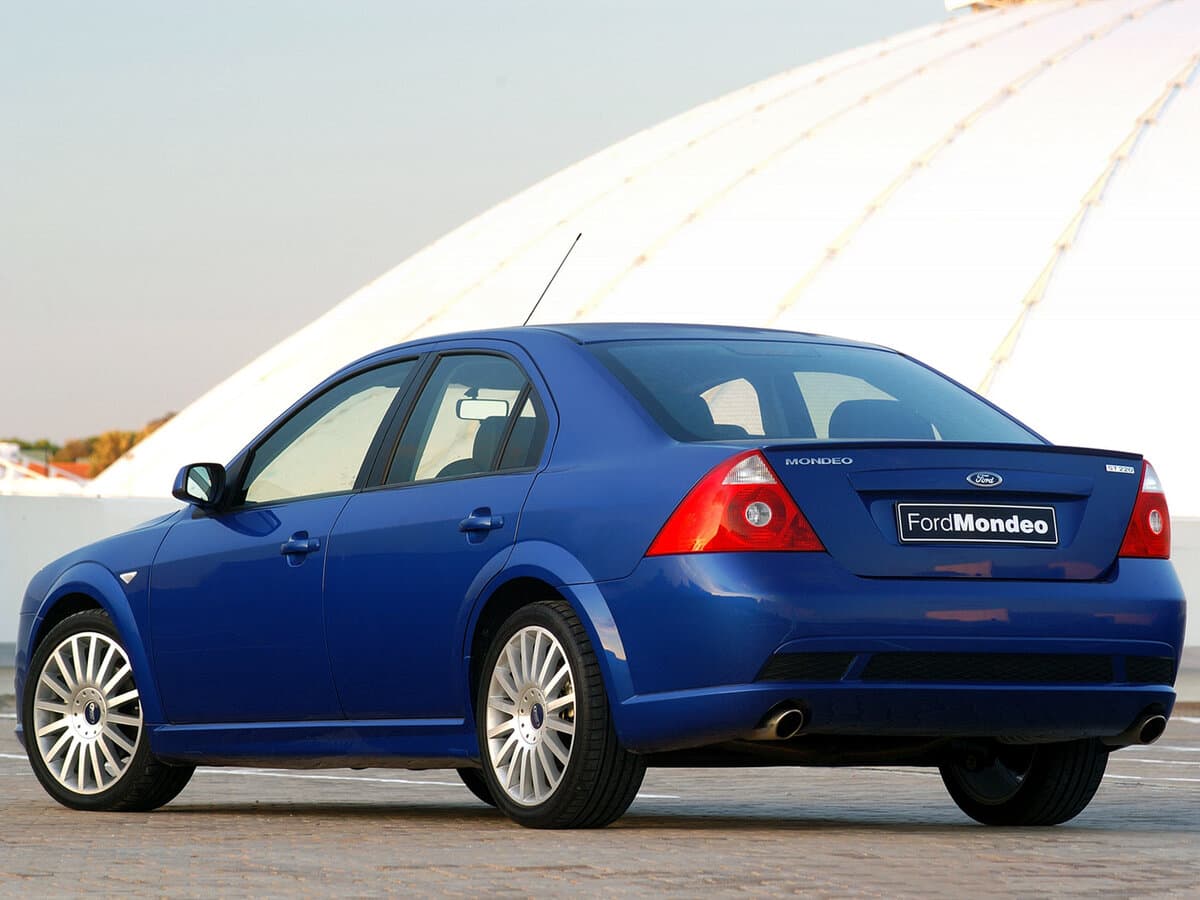Ford Mondeo ST III — 3/4 arxadan