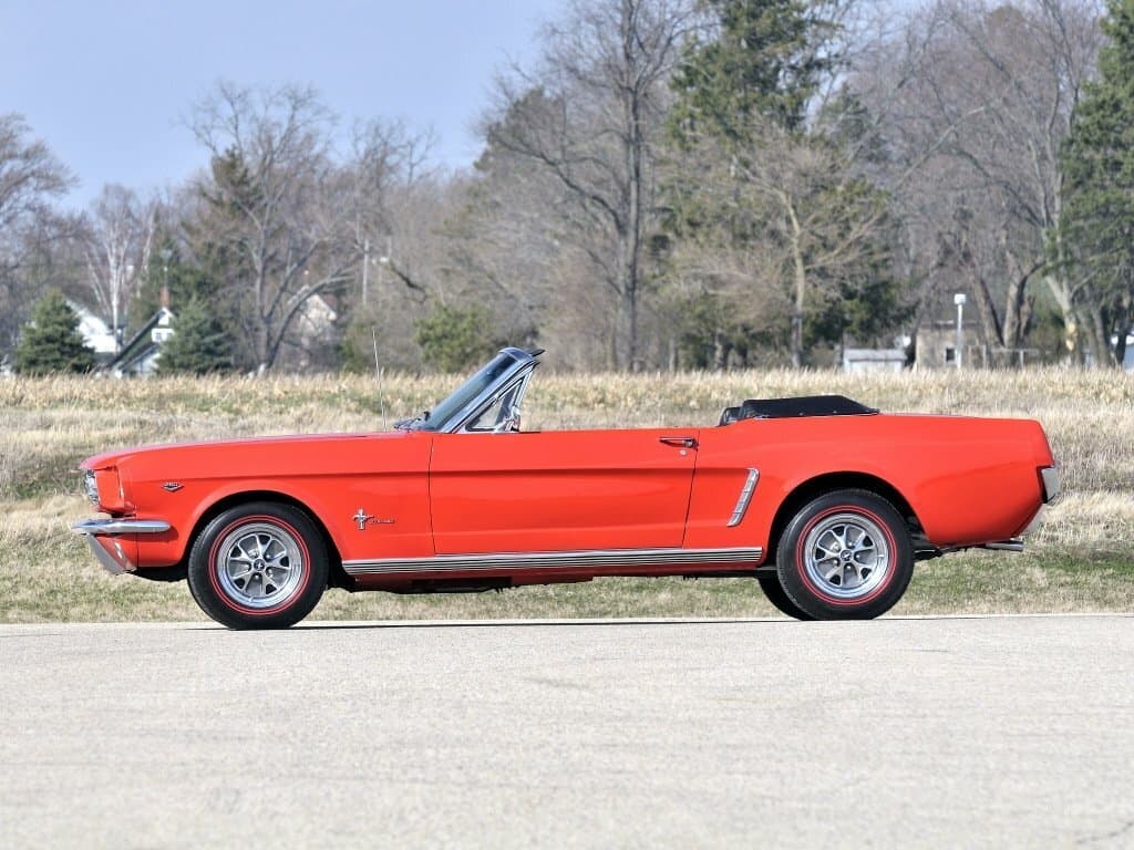 Ford Mustang I — Yandan