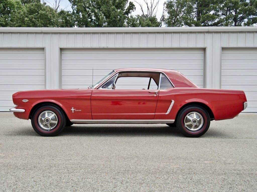 Ford Mustang I — Yandan