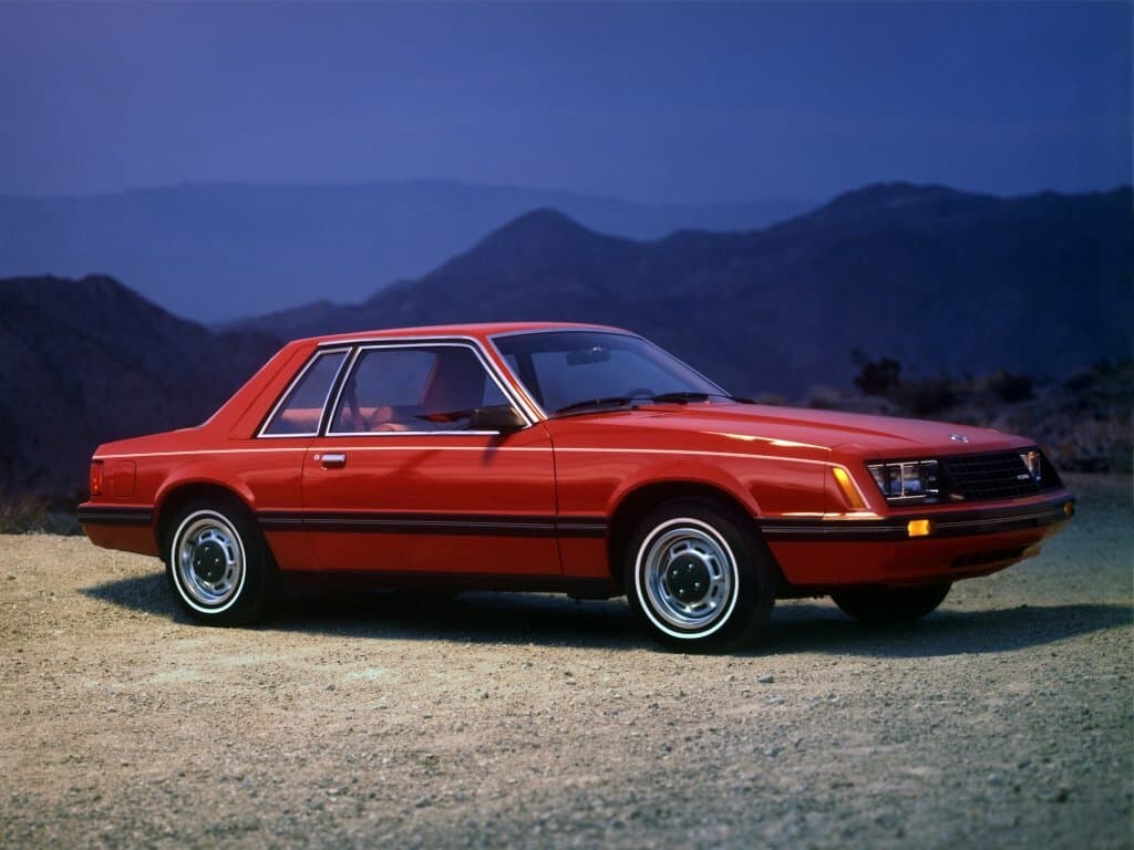 Ford Mustang III — Əsas şəkil