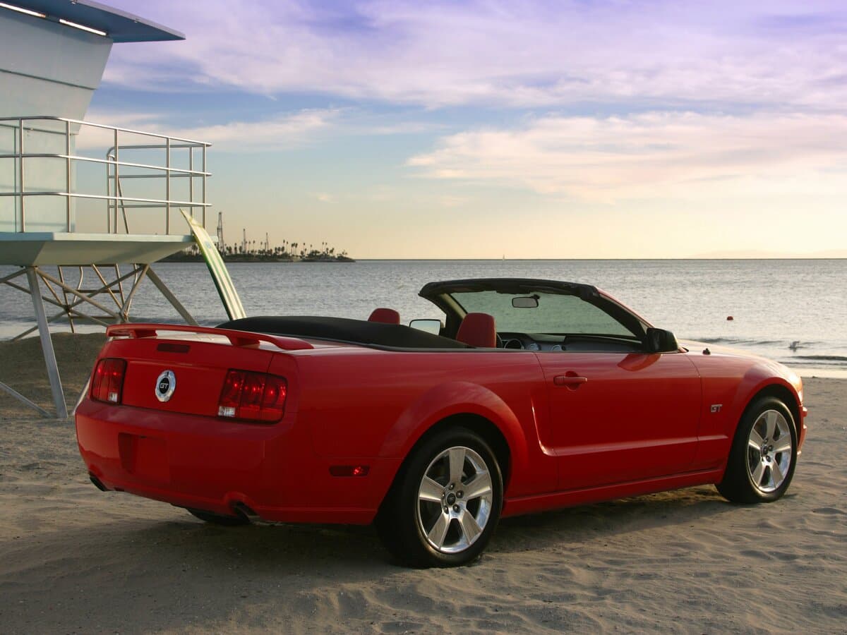 Ford Mustang V — 3/4 arxadan