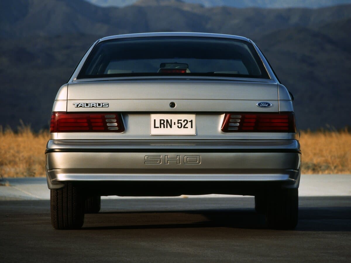 Ford Taurus I — Arxadan