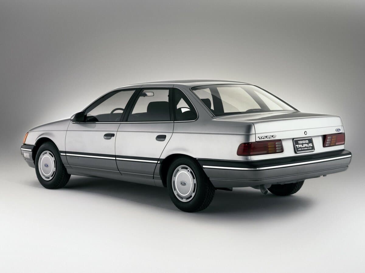 Ford Taurus I — 3/4 arxadan